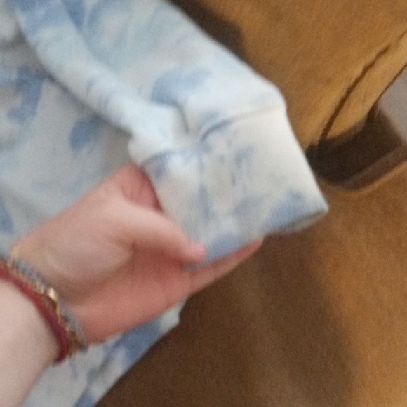 Sweatshirt - Picture 3 of 5